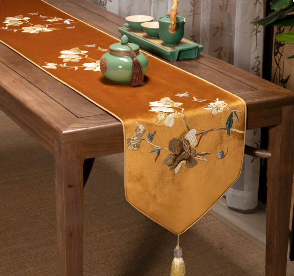 Chinese‑Style Velvet Table Runner, Light‑Luxury Dining Table Textile, Anti‑Slip Tea Table Mat,Dust‑proof Long Tea‑Table Cover