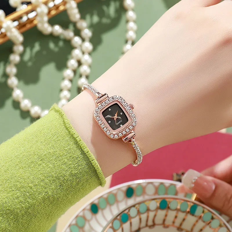 Eleganckie zegarki kwarcowe Luksusowa bransoletka Zegarki damskie Diamentowy kryształowy zegarek Часы Relogios Feminino Relojes Para Mujer Nowość