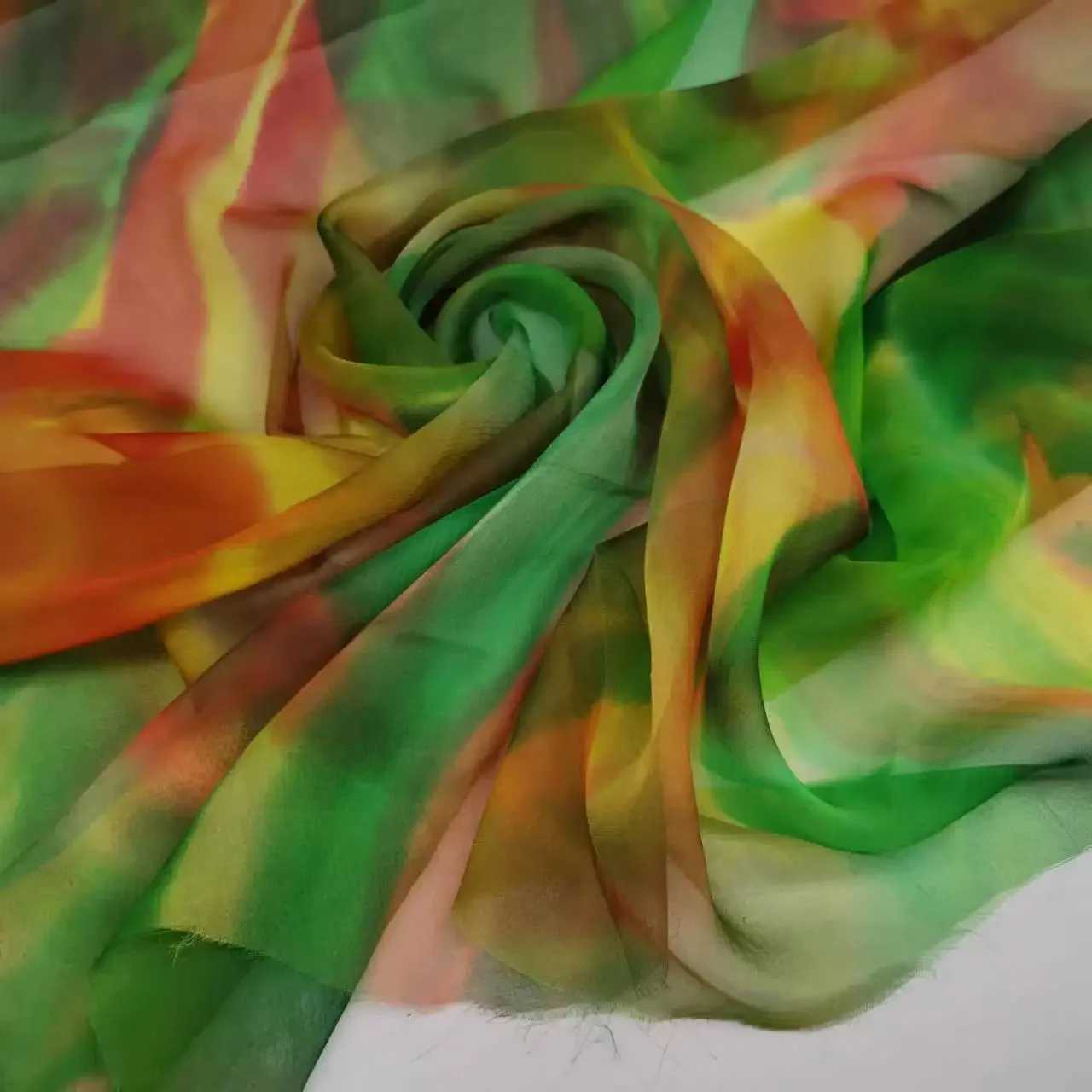 100% Soie Fabric On Sale Pure Silk Floral Chiffon Style Width 135cm Soft 6mm Dress Scarf Material