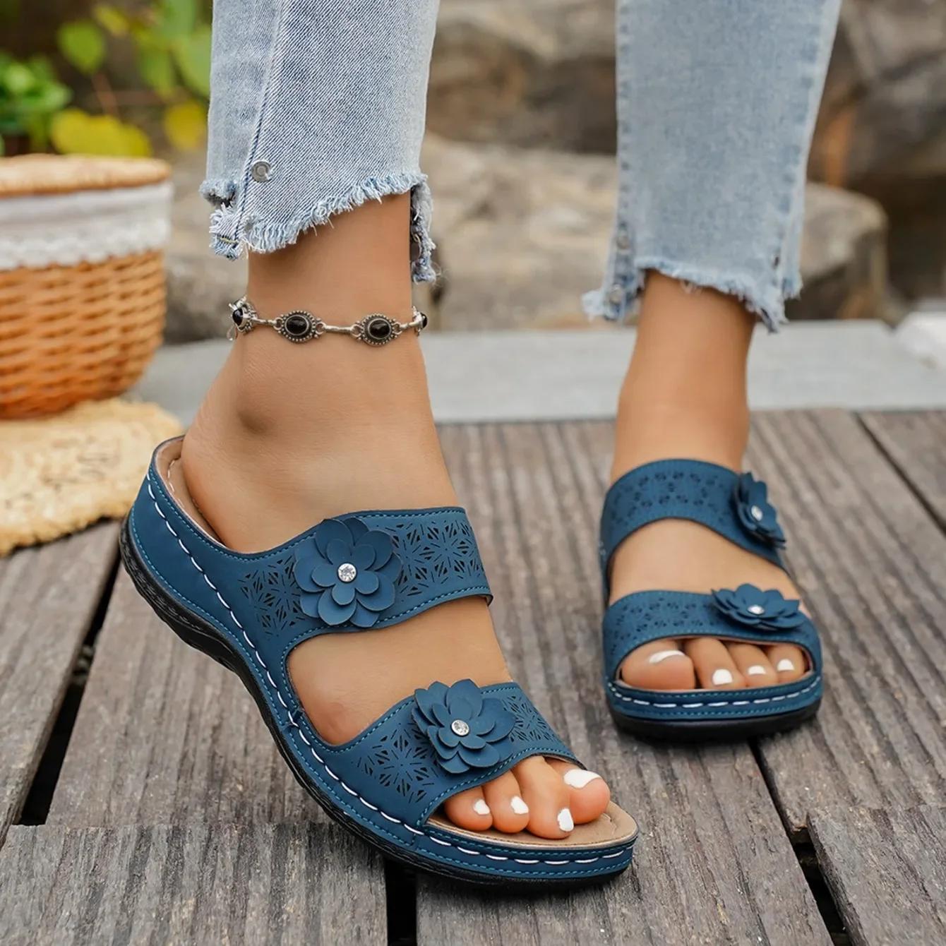 Women's Retro Wedges Sandals Summer Comfortable Round Toe Slippers_voghion.com