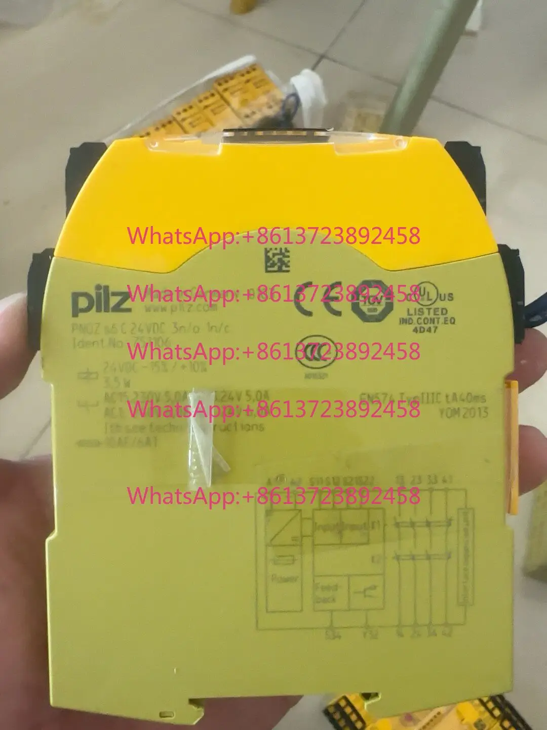 Pilz PILZ safety relay model PNOZ s6 C 751106, 24VDC power supply, 3 normally open + 1 normally closed
