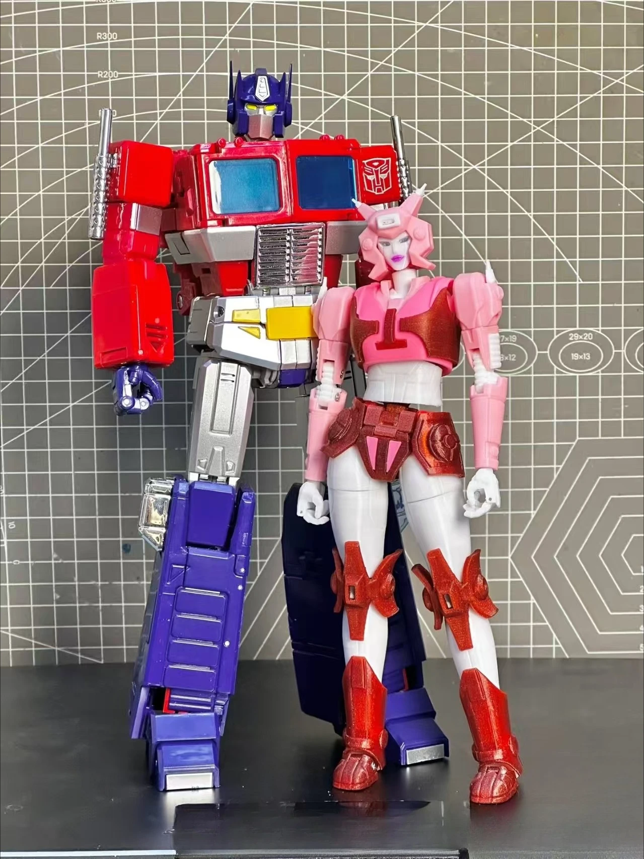 

Transformable Optimus Prime Elita MP-Scale Action Figure 3D Printed Multi-Joint Ultra-Articulated Collectible Model Toy