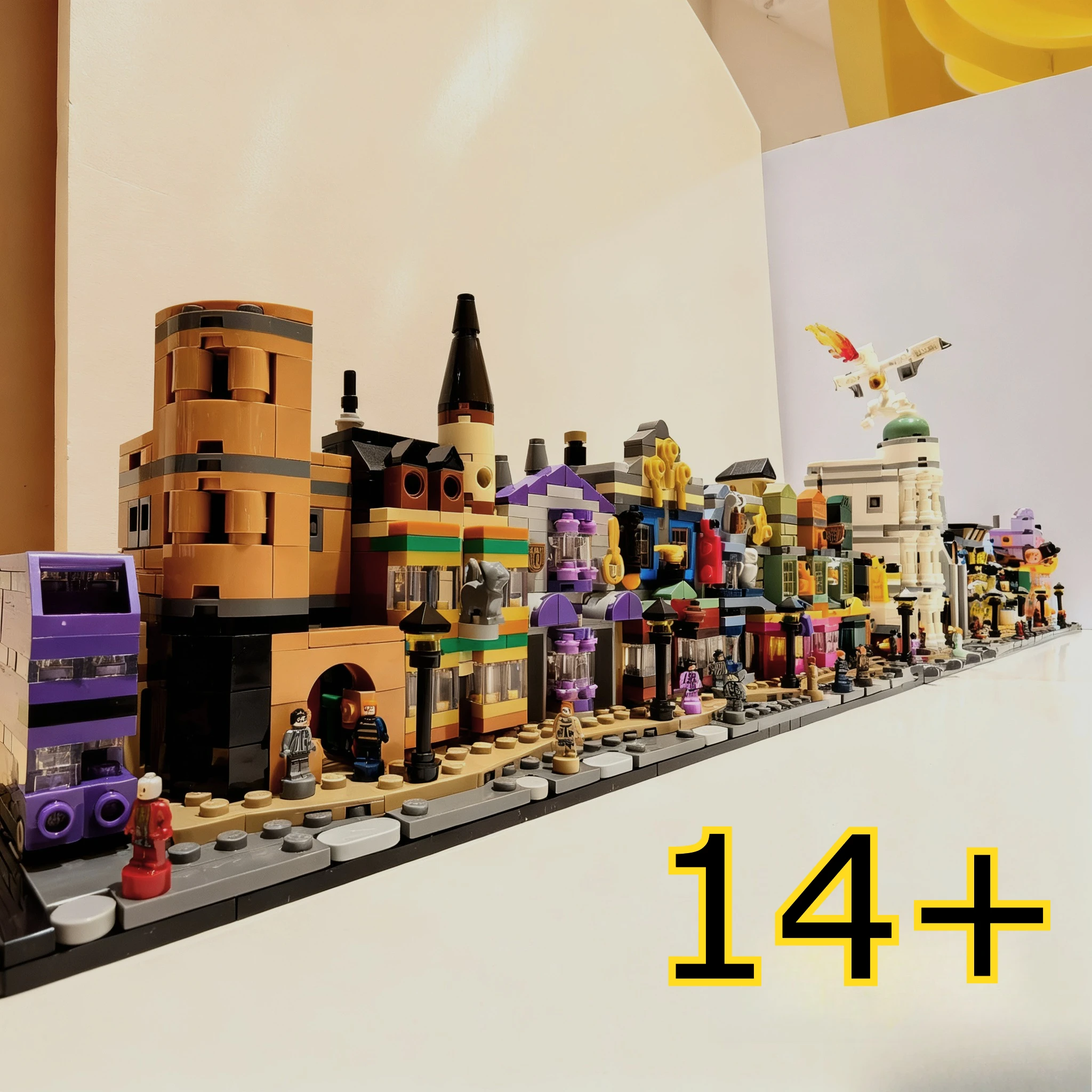 

New style 76444 corner store building block set creative brick toys, suitable for children and adults as holiday birthday gifts