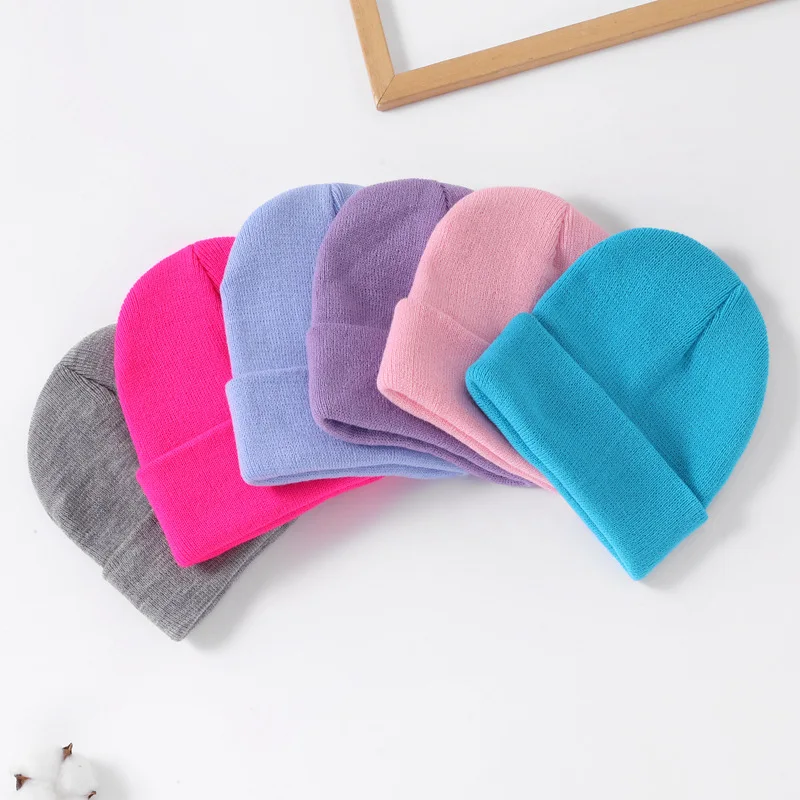 Angepasst Gedruckt Logo Männer Warm Halten Bördeln Kalte Hüte Frauen Outdoor-Mode Vielseitig Einfarbig Einfache Gestrickte Kappen – Detail 6