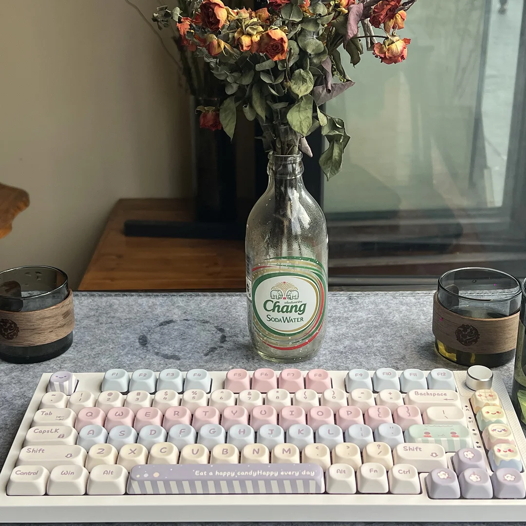 

Tangtang Fruit QX3 Round Ball Cap Full Five-Sided Keyboard Keycap Side Engraved V87 Girl Cute Personality