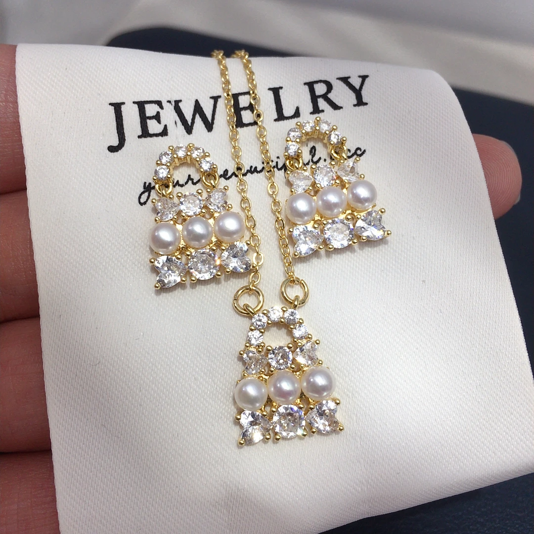 

ZHBORUINI Natural Freshwater Pearl Earnail Pendant Set with Zircon Inlaid Handbag Design Exquisite Luxury Banquet Gift for Women