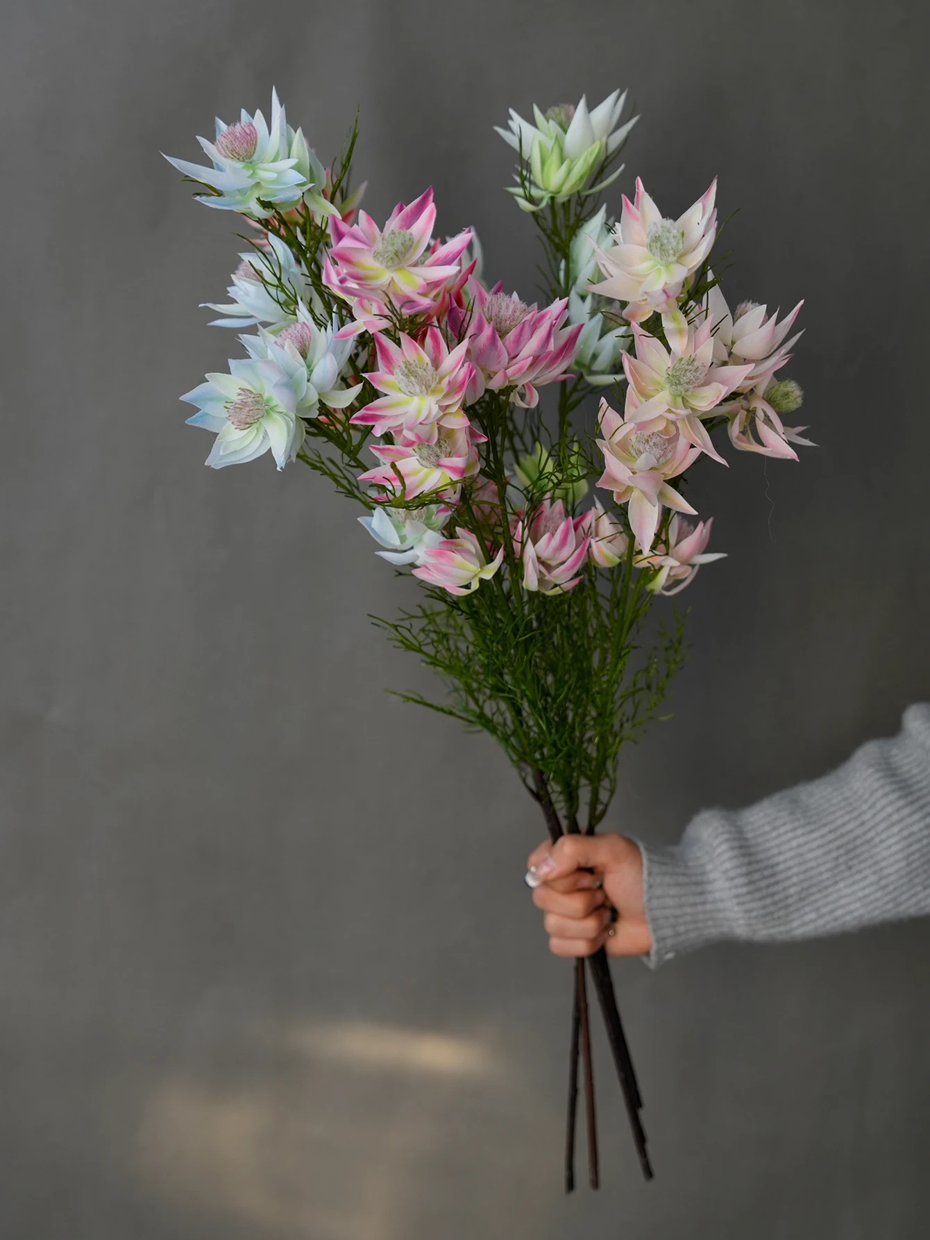 1 Stück Simulierte 9-köpfige Pfingstrose DIY Party-Dekoration Seiden-Kunstblumen Rose Hochzeit Künstliche Blumen Festbedarf Heimdekoration