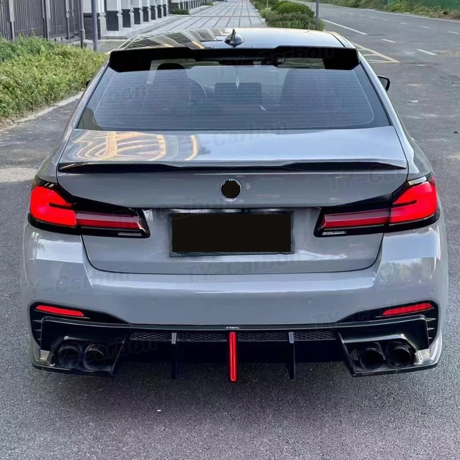 Bright Black 3PCS Rear Bumper Diffuser Lip Spoiler With Light Diffuser for BMW G30 G38 M Sport Sedan 2017-2022 520i 530i 540i