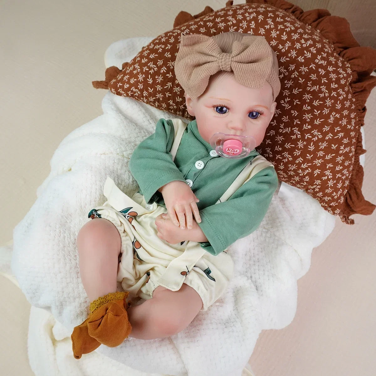 

Vivid Reborn Baby Doll Cute Real Life Whole Body Vinyl Sleep Cute Real Life Reborn Baby with Feeding Kit High Quality Gifts