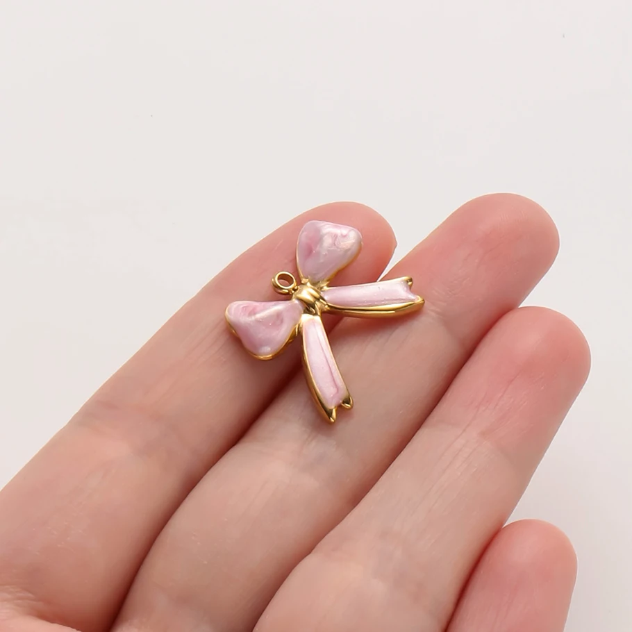 3-teiliges Mädchen-Anhänger-Set in Pink mit Öltropfen-Effekt aus Edelstahl, Pflanzen- und Blumenmotiv-Anhänger für Schmuckherstellung, DIY Schlüsselanhänger – Detail 1