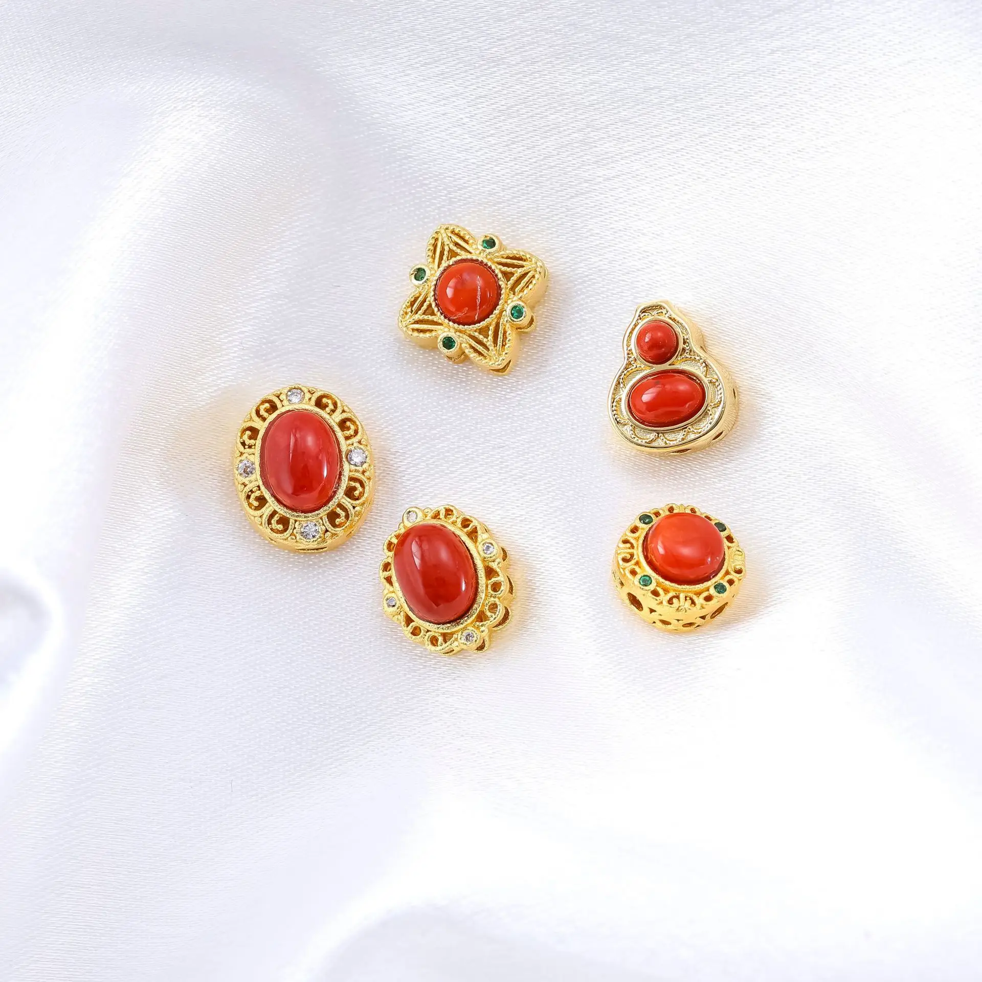 1pcs Copper Gold-plated Natural South Red Stone Jewelry Spacer Bead Accessories DIY Pearl Bracelet Necklace Materials Wholesale