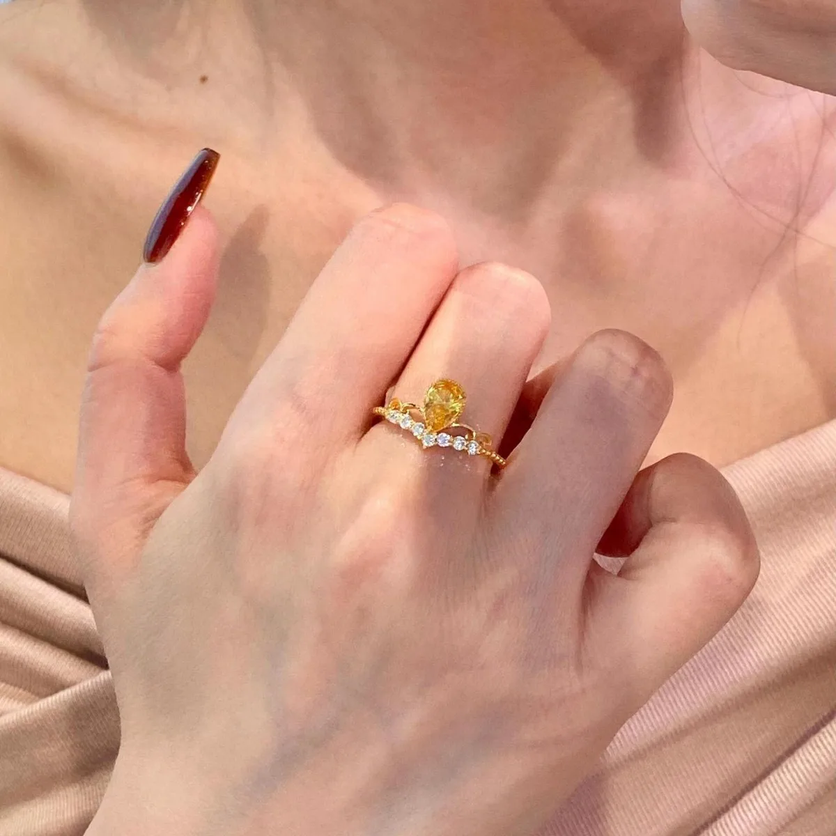 خواتم تاج أنيقة على شكل قطرة الماء للنساء، خاتم فاخر ورائع من الأحجار الكريمة الصفراء الفاخرة، هدايا مجوهرات للولائم اليومية