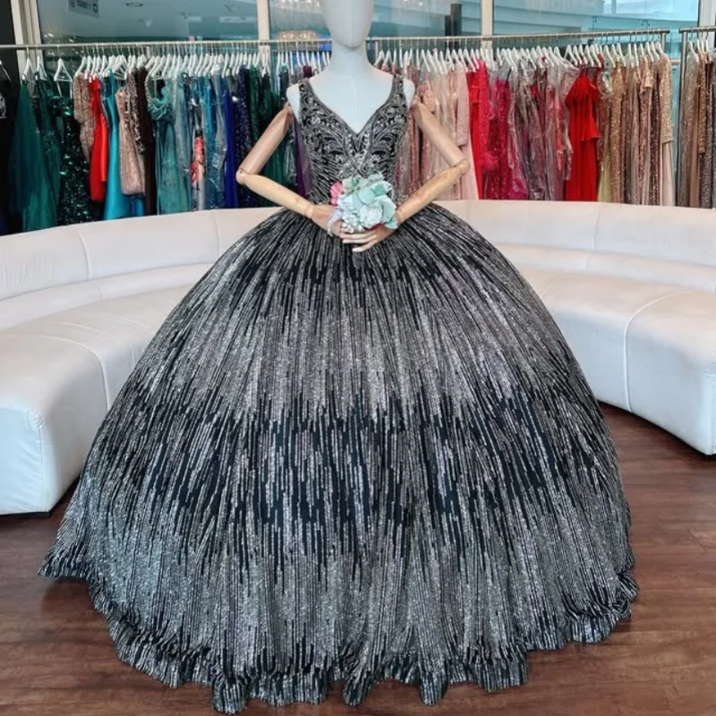 

Shiny black Quinceanera Dress silvery glitter crystal Decal Long tail Vestidos De 15 Quinceanera ﻿Customize