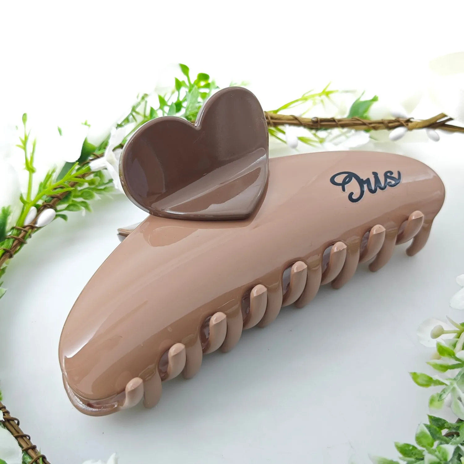 

Lateefah Summer 13cm Women's custom name color hair clip Shark clip Colorful heart-shaped design hair clip