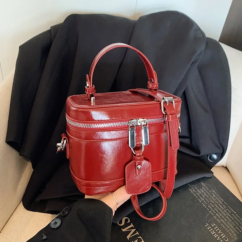 

Small Elegant Lady Silver Handbag PU Leather Luxury Designer Shoulder Bag Fashion Women's Crossbody Bags Mini Box Lipstick Pouch