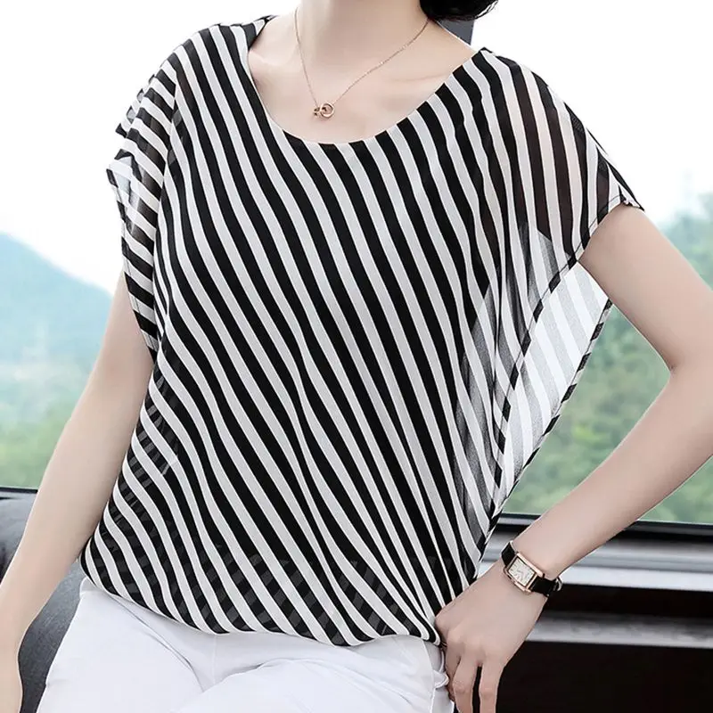 Fashion O-Neck All-match Batwing Sleeve Striped Blouse Women\'s Clothing 2023 Summer New Casual Pullovers Korean Chiffon Shirt