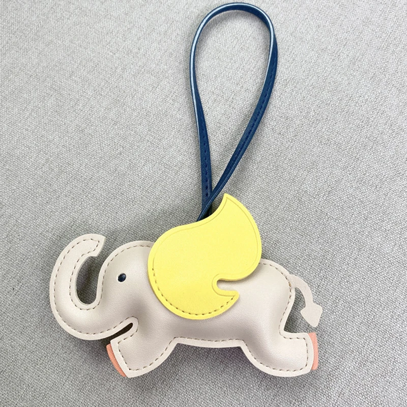 Trendy Designer PU Leather Wing Flying Elephant Hanger Keychain Pendant Decoration For Ladies Bag Charm Accessorie Ornament Gift