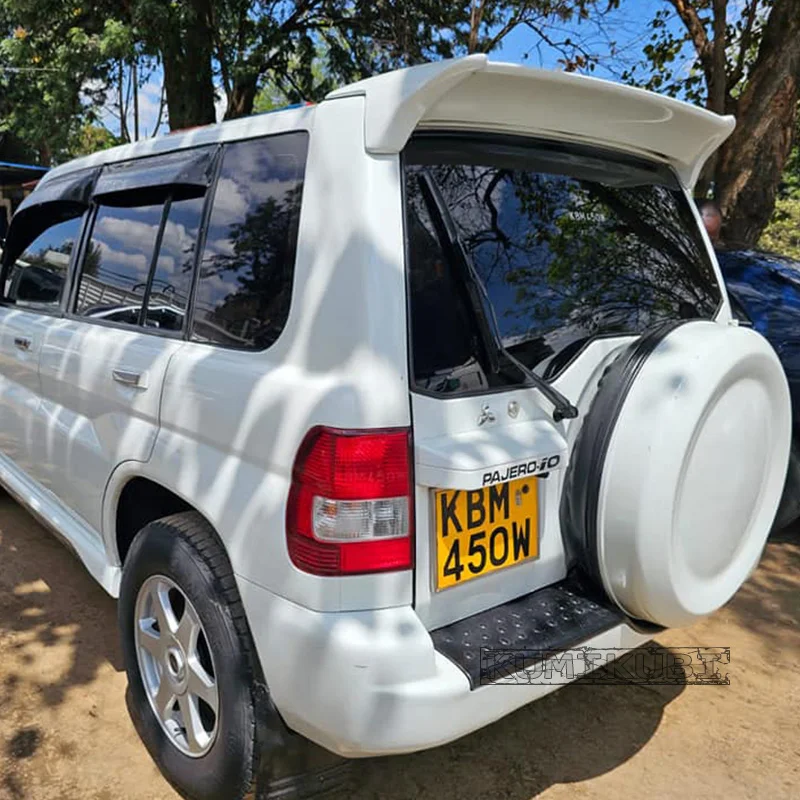 For Mitsubishi Pajero IO 1996-2004 High Quality ABS Material Rear Wing Roof Spoiler Glossy Black Or White