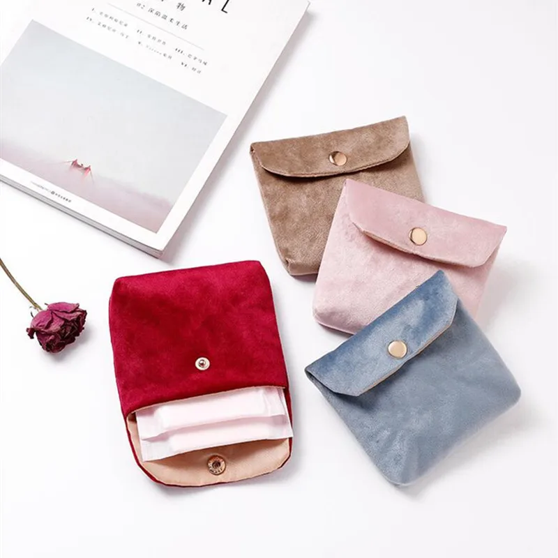 Embroidered Letter Velvet Small Cosmetic Bag Travel Packing Earphone Card Lipstick Sanitary Napkin Storage Organizer Bag Pouch