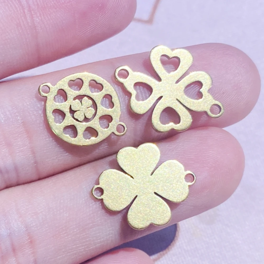 3types Jewelry Charms wholesale Metal Steel Made Golden Color Clovers Four-leaves Plant Connector Earrings Pendant Diy Findings