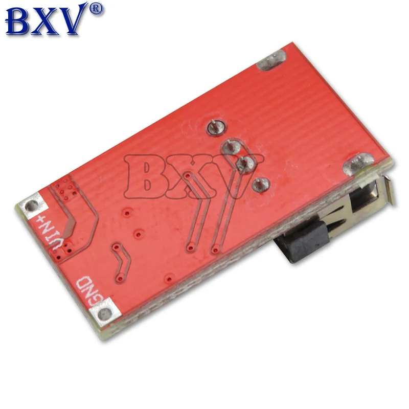DC Buck Step Down Converter 12V 5V Netzteil Modul Bord 6-24V 12V/24V zu 5V 3A AUTO USB Ladegerät Modul