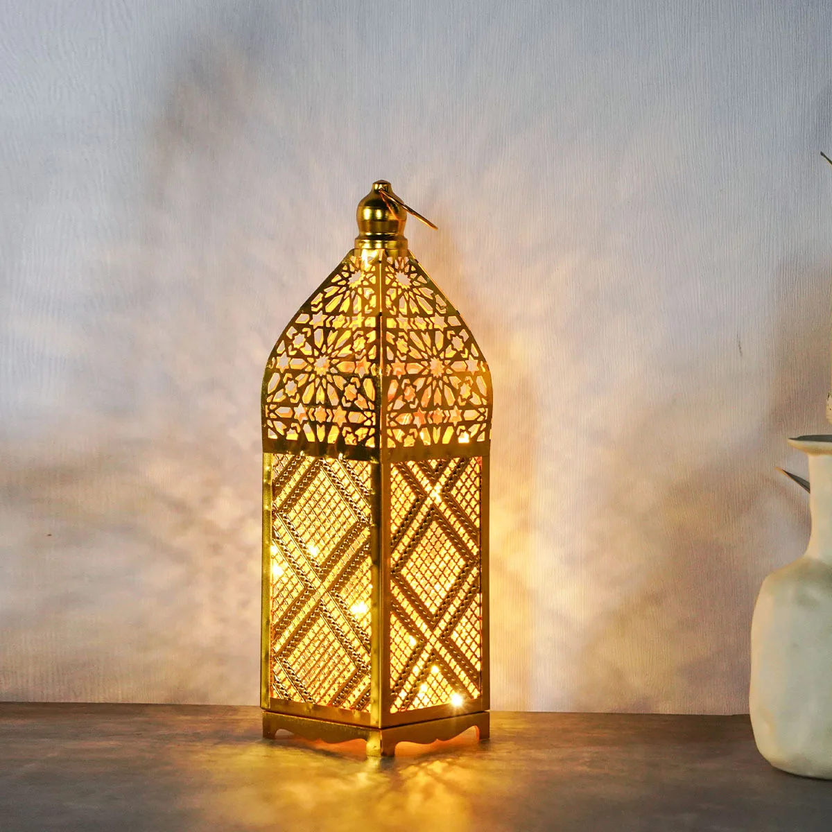 Iron Art Hollow LED Wind Lamp Candle Holder Home Craft Decoration Creative Iron