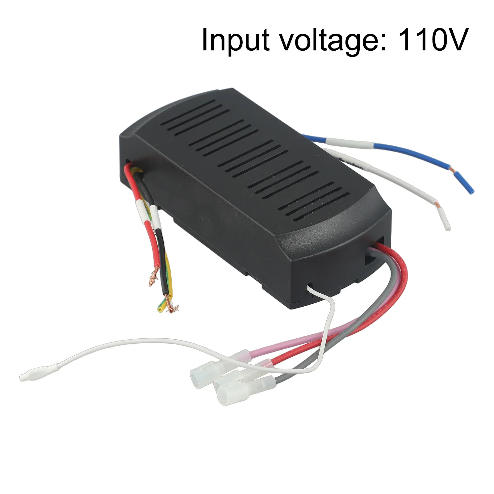 Инновационный дизайн системы дистанционного управления потолочным вентилятором позволяет легкое управление состоянием света и воздушным потоком.