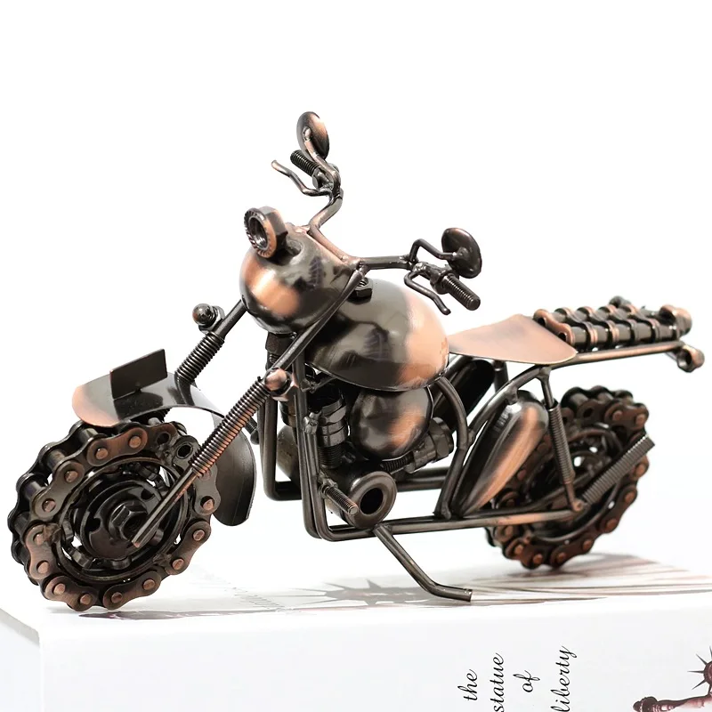 

Retro Wrought Iron Motorcycle Model Creative Metal Art Sculpture Toy Car Kid Birthday Gift Collection Ornament Desktop Decorati