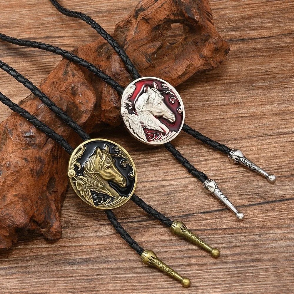 Vintage Oil Drip Horse Head Bolo Tie Necklace Leather Rope Smooth Polished Horse Head Pendant Necklace Alloy Pendant