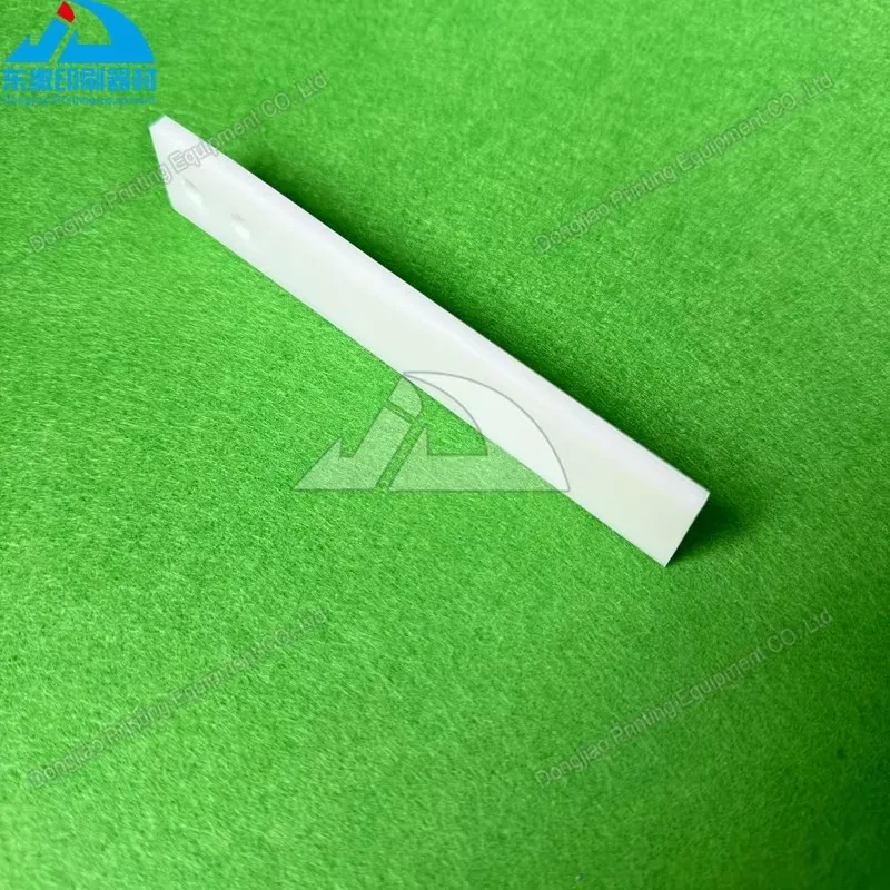 

Replacement Spar Parts Seal Strip for Komori L40 S40 Anti-Collision Rubber Strip Protect Strip Ink Duct End Block for Komori