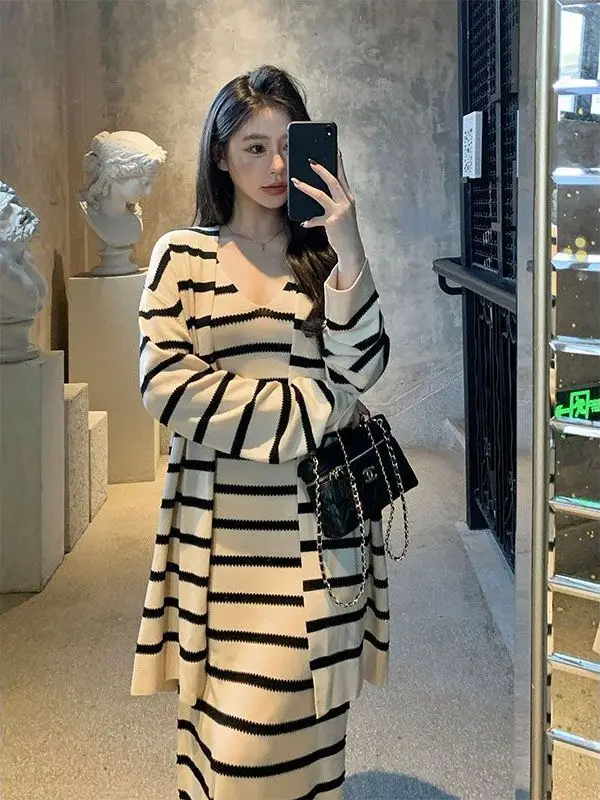 

Soft Cozy Striped Knitted Outerwear Women's Early Autumn Lazy Sle Loose Slimming Dr Cardigan Set Casual Faion Ensemble