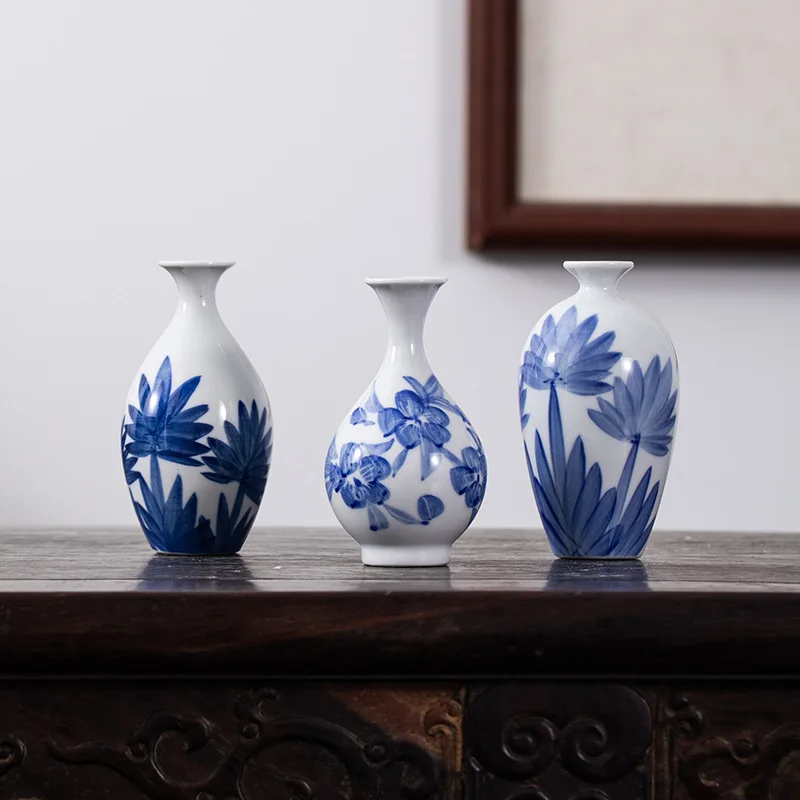 Jingdezhen Blue-and-White Porcelain Hand-Painted Ceramic Vase Mini Desktop Vase Hydroponic Ceramic Vase Friend Gift