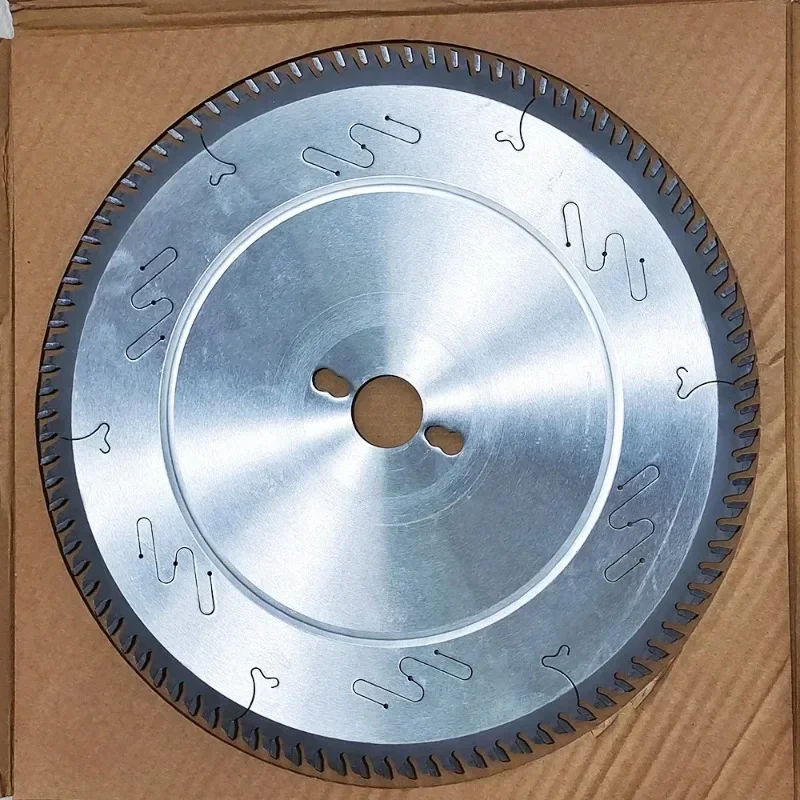 Lâmina de serra para trabalhar madeira para cortar madeira em promoção