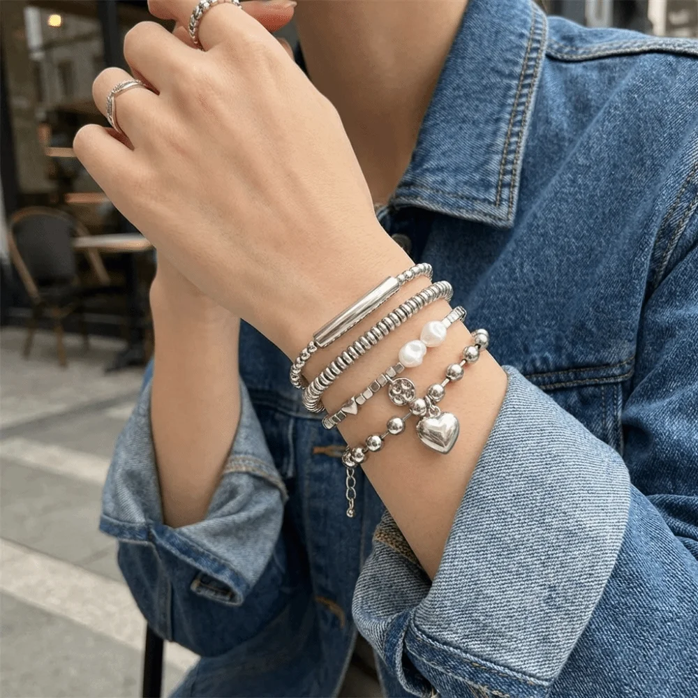 Luxury Silver Imitation Pearl Bracelets Stackable Creative Heart Pendant Bracelets Alloy Beaded Metal Hand Chain Fashion