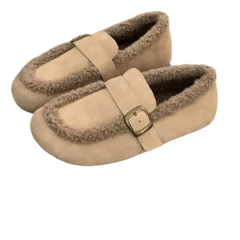 

Polar Fleece Lined with Frosted Leather Non-slip Casual Shoes Women's Soft-soled Warm Cotton Shoes in Autumn and Winter.