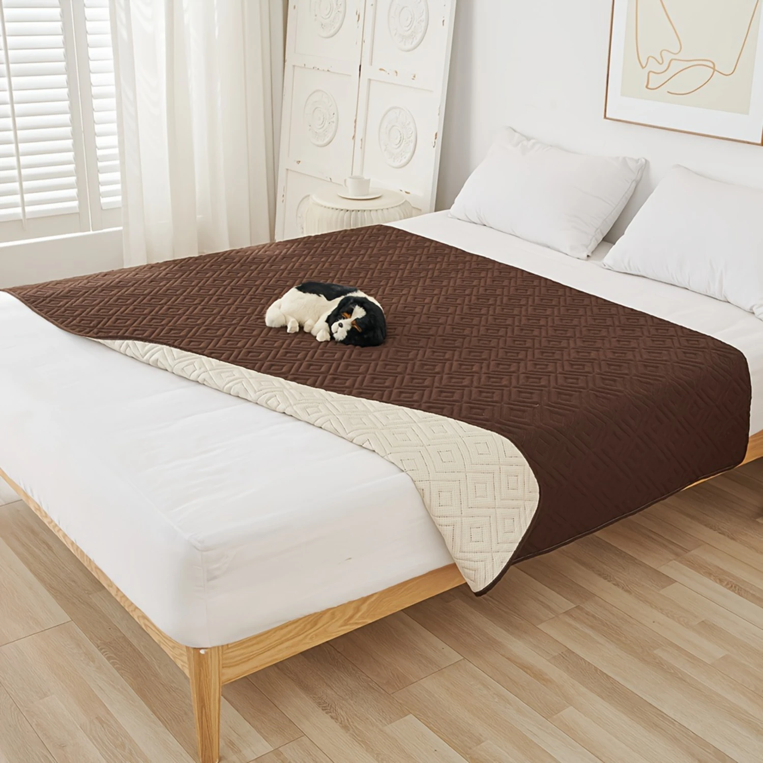 

Geometric Pattern Dog Bed Mat, Water-Resistant Sofa Cover with Non-Slip Straps, Machine Washable Pet Protector for All Sizes, Po