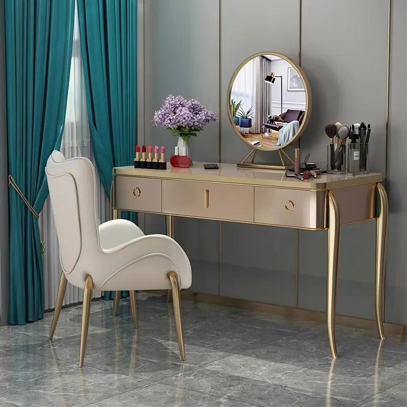 

American light luxury dresser bedroom modern simple high-end lacquer wind solid wood princess makeup table and chairs