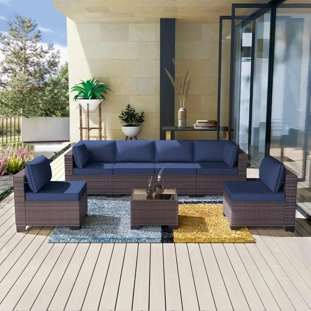 Set di mobili da giardino per esterni da 7 pezzi divano componibile in Rattan Set di conversazione per Patio in vimini manuale marrone con cuscini blu Navy