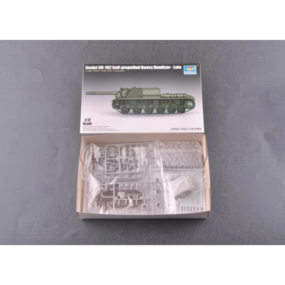 Trumpeter 07130 1/72 Scale Soviet Su152 SU-152 Self Propelled Howitzer Plastic Model Building Kit