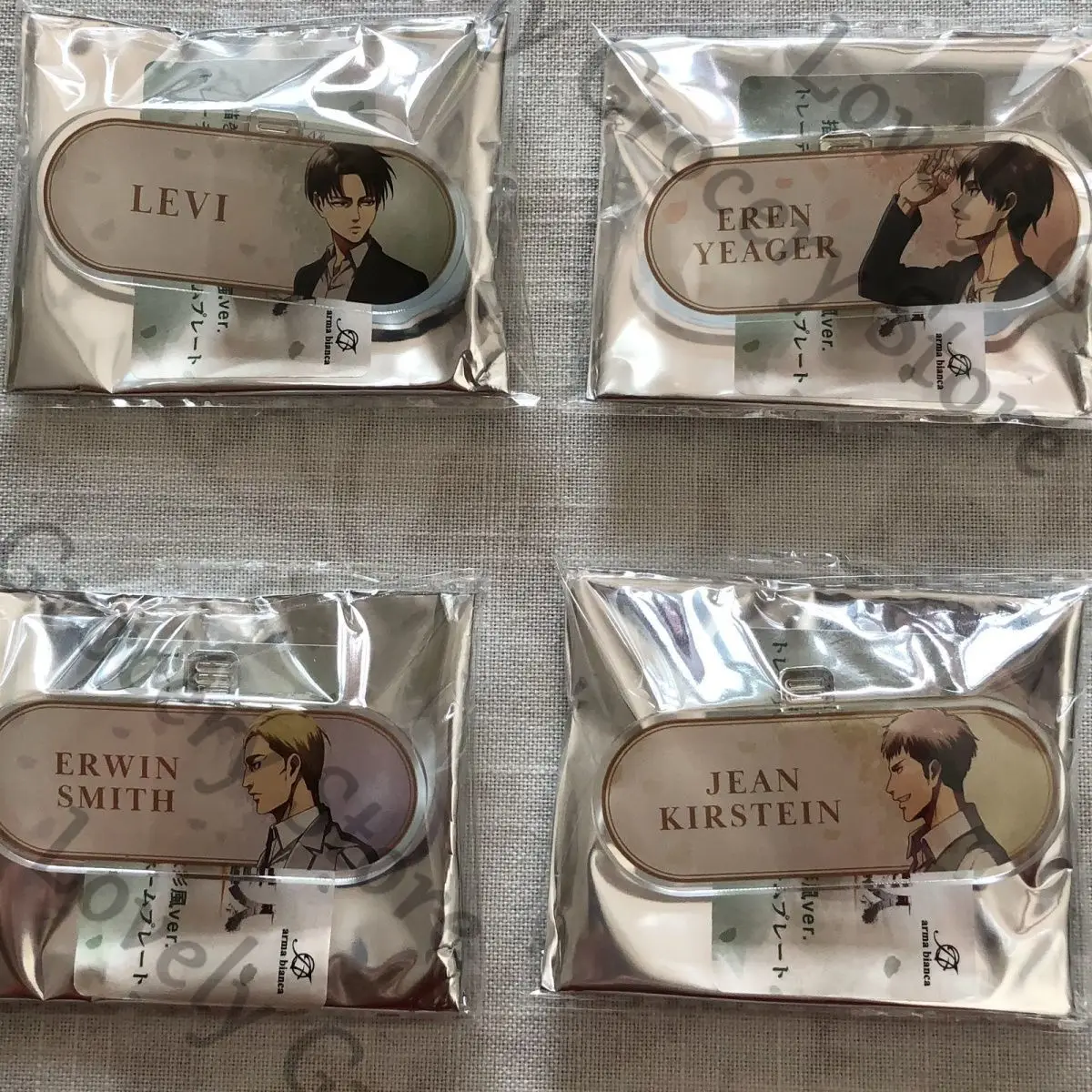 

Аниме Erwin Smith Shingeki No Kyojin Levi Ackerman Жан Кирштейн Атака Титанов Косплей Акриловая открытка Значок Талисман Подарок