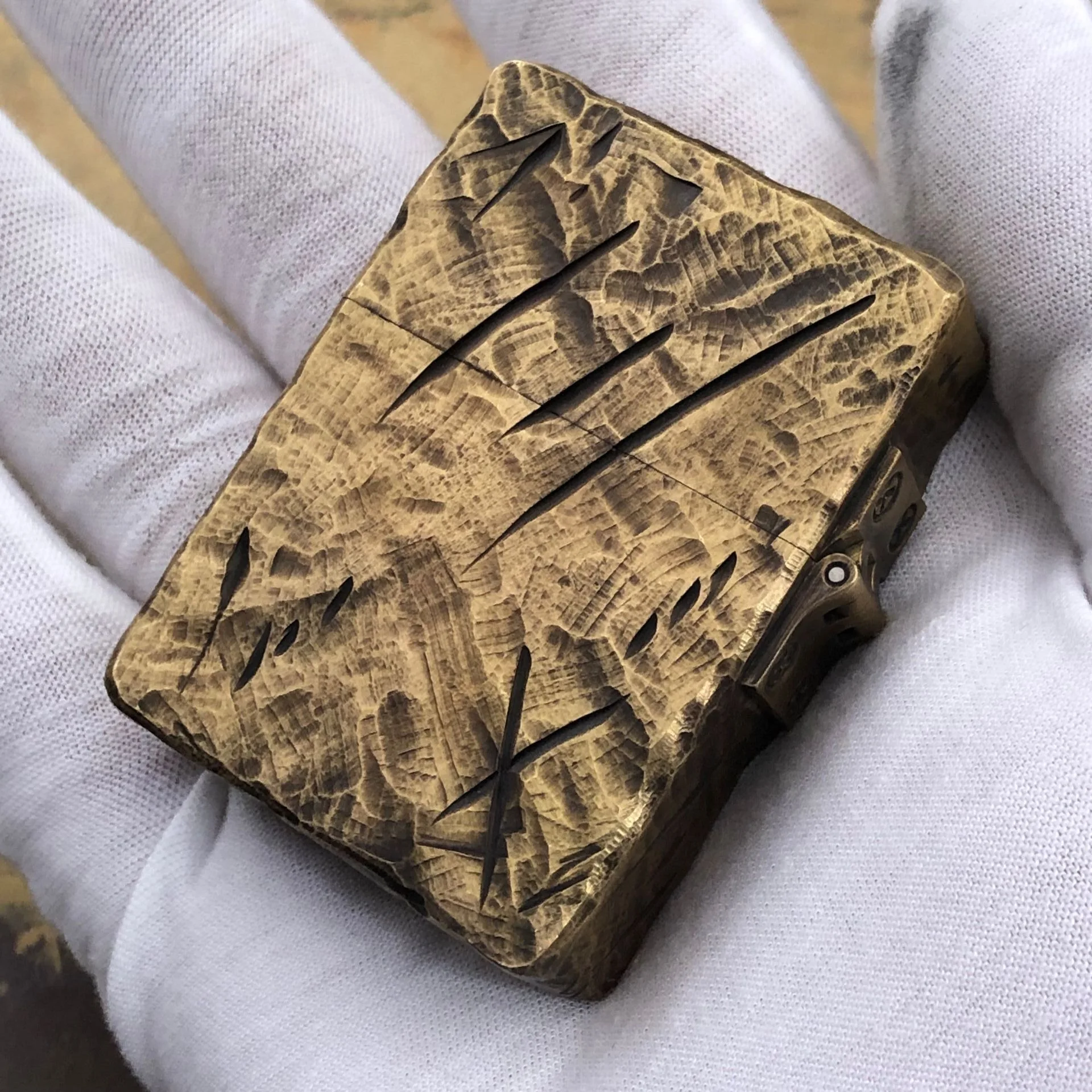 Zoro brass combat armor oil lighter engraved with Constantine pattern, men's gift, personalized igniter cigarette accessories