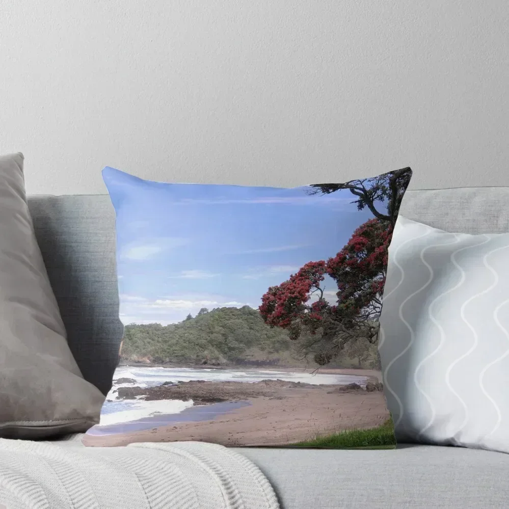 

POHUTUKAWA TREE IN BLOOM. Throw Pillow Christmas Pillowcase Sofa Decorative Covers Couch Cushions New year pillow