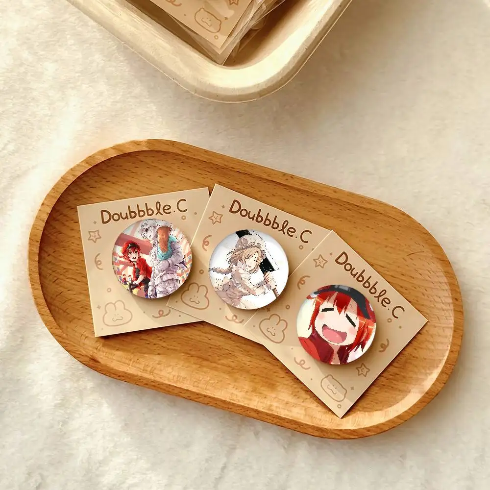 C-الخلايا في العمل أنيمي شارات صفيح دبوس زر مخصص أنيمي دور المدرسة القديمة بروش الكرتون طوق شارة هدية #5