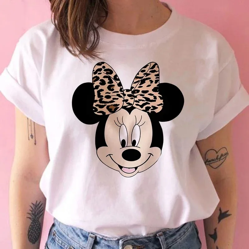 ميكي ميني تي شيرت القطن قصير الأكمام الكورية أنيمي أنيمي Harajuku زوجين عادية ميكي ماوس موضة الوالدين والطفل الزي