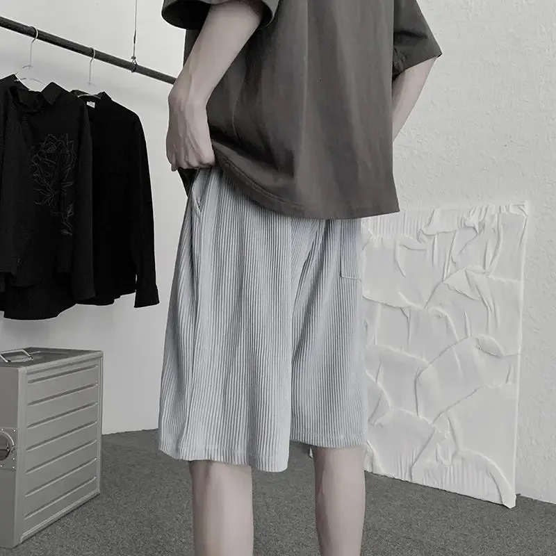 Summer Pleated Shorts Men Oversized Fashion Grey Casual Shorts Men Streetwear Korean Loose Wide-leg Shorts Mens Beach Shorts