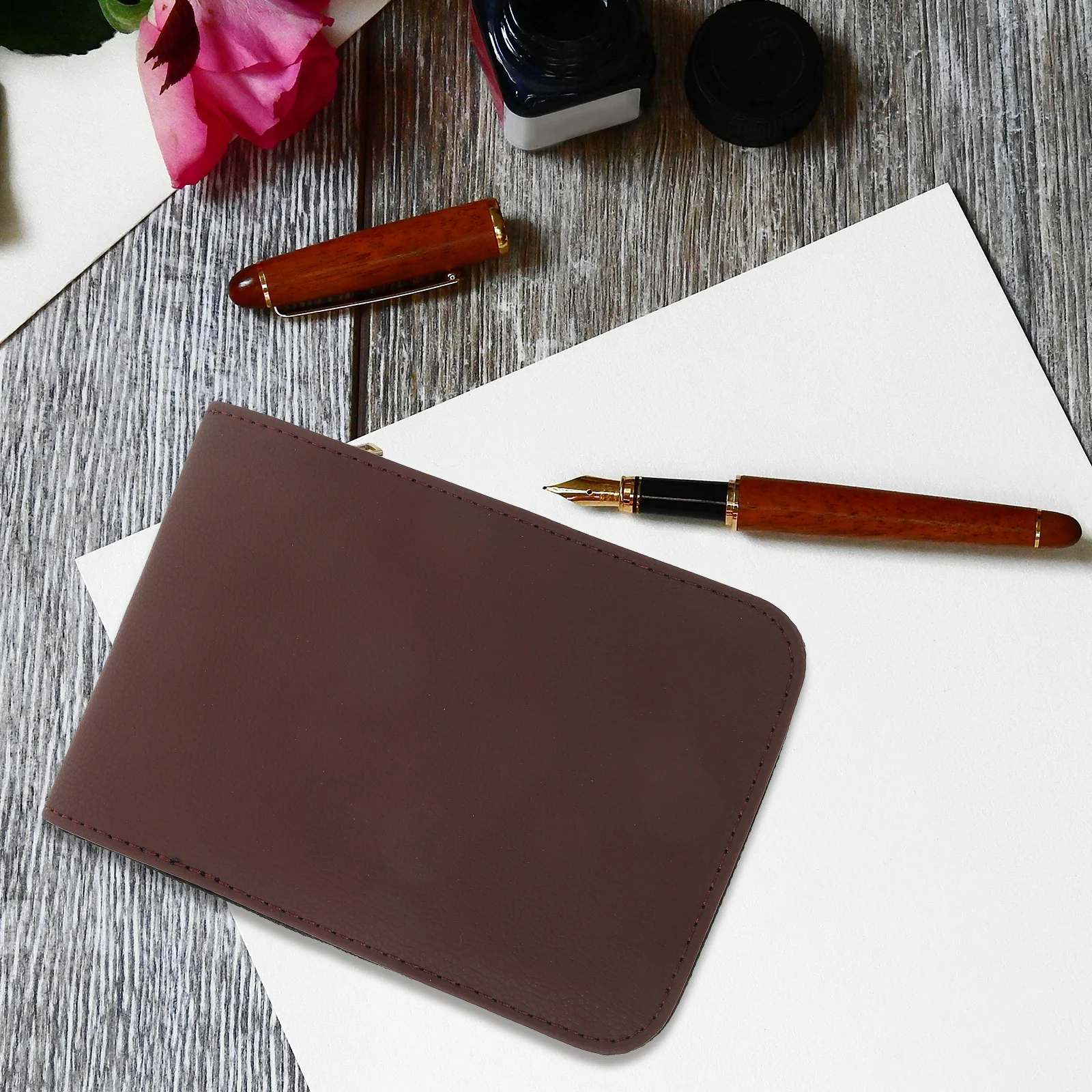 

Delicate Pen Case Small PU Pen Storage Box Anti-Scratch Portable Organizer for Fountain Pens Ballpoint Pens School