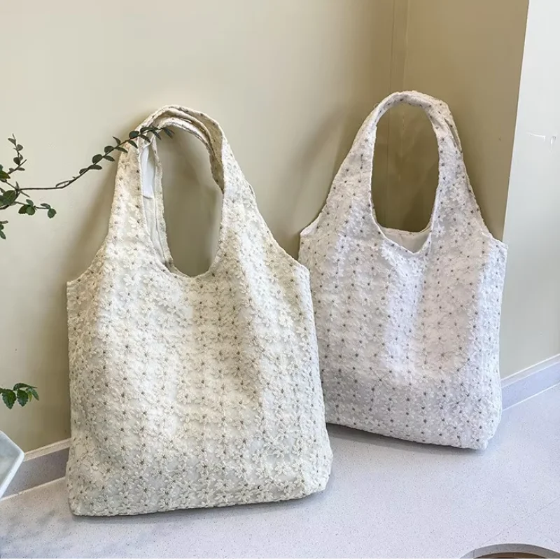 

Sweet Cherry Blossom Embroidered Mesh Handbag Elegant Gentle Korean Brand Lace Hook Flower High-end Large Capacity Shoulder Bag