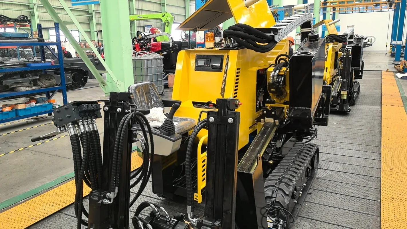 جهاز أدوات الحفر الاتجاهي الأفقي HDD آلة بناء خط أنابيب التجويف تحت الأرض معدات بدون خنادق
