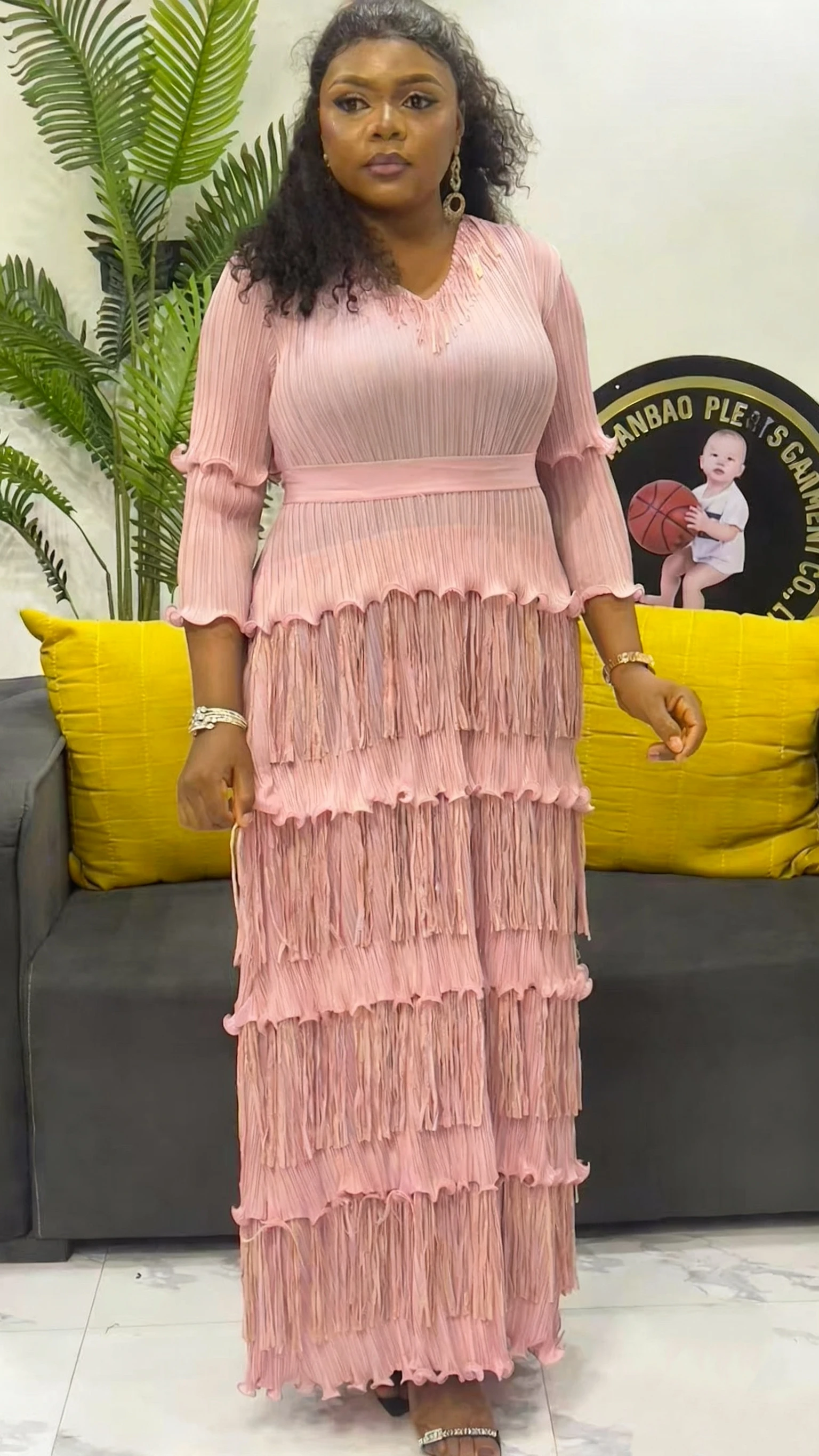 

Платье с кисточками больших размеров и золотой фольгой Платье Мияки, длинные рукава, круглый вырез, высокая эластичность, африканское бестселлерное многоуровневое платье, светское женское вечернее платье, вечернее плат