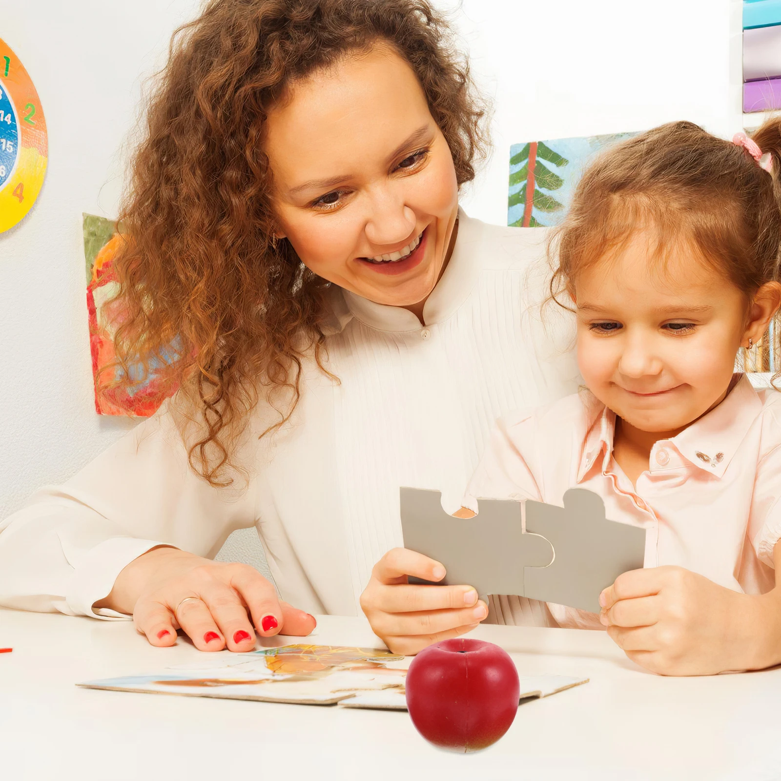 Instrumentos de percussão em forma de fruta, agitador de frutas de plástico realista, design de caixa de areia, brinquedos musicais para bebês, auxiliares de ensino para crianças cedo